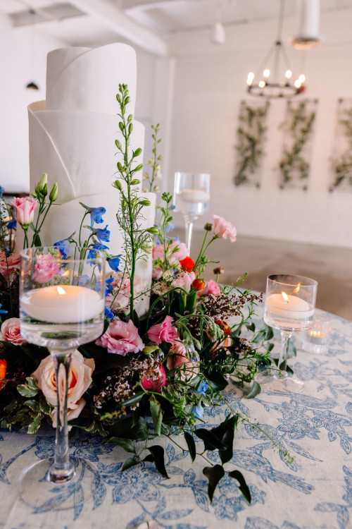 Table setting inside 600 East Events