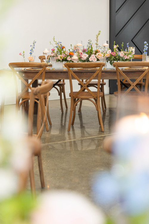 Table floral setting